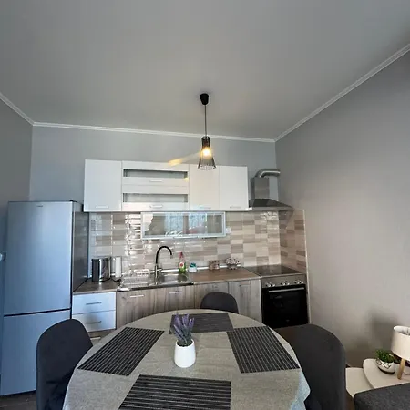 Eleftheria's House 아파트